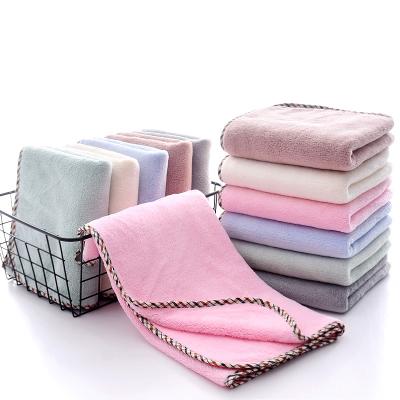 China Super Soft Embroidered Microabsorbable Fleece Plush Fleece PORTABLE Absorbable Coral Sherpa Blanket Bulk Absorbable for sale