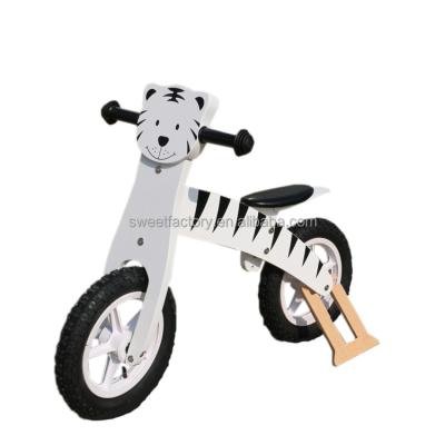 China 2018 Top Selling Children's Wooden Balance Bike No Pedal Push Bicycle For Kids 2 To 5 Years Old for sale