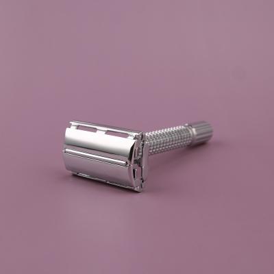 China Safety Butterfly Safety Razor Edge Pattern Brass Material Professional Twin Blade Double Shaving Razor for sale