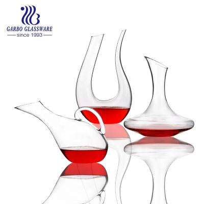 China New Hot Selling Elegant Classic/Postmodern Amazon 1750ml Wine Shape Glass Wine Dispenser Of Wholesale U Glass Luxury High-end Decanter for sale