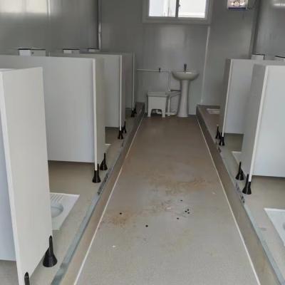 China 50 gallon plastic mobiel toilet voor buiten handmatig spoelen Te koop