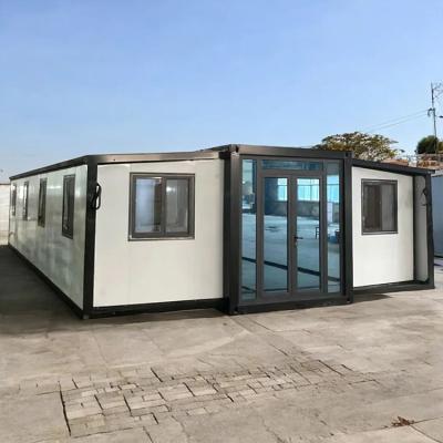 China 15-25 Years Lifetime Prefabricated Container Homes With Aluminum Doors And Carpet Flooring Readymade House Container for sale