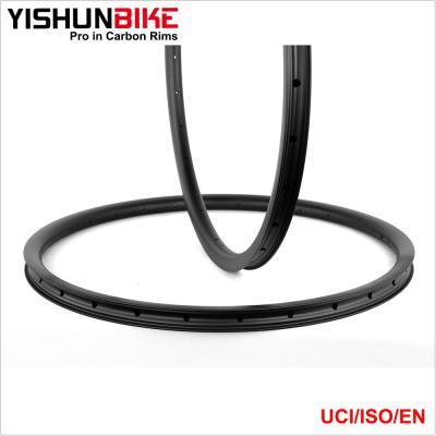 China YISHUNBIKE full carbon fiber mtb 29 XC hookless carbon rims design RSD29-30S-XC chinese riding 30mm width for sale