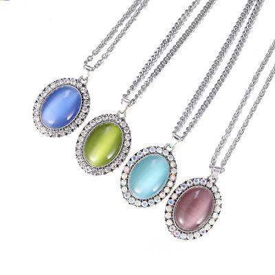 China New Arrival High Quality Silver Plated Jewelry Round Natural Rhinestone Stone Pendant Necklace For Women for sale