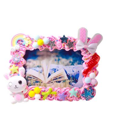 China Promotion gifts wholesale custom cream glue photo frame kids handmade diy picture frame set MDE photo frame for sale