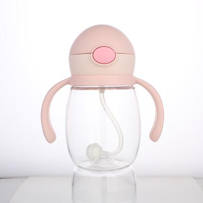 China Clip Free Eco Friendly Baby BPA Sippy Cup Drinking Water Bottle With Handle For Kids Straw Cup for sale