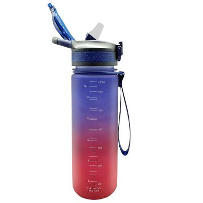 China 22oz BPA Free Viable Tritan Water Bottle Eco-Friendly Sport Plastic Water Bottle With Straw for sale