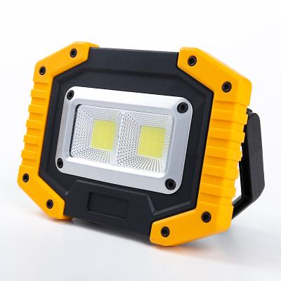 China 30W LANDSCAPE Led Spotlight Portable Led Work Light Rechargeable 18650 or AA Battery Outdoor Lamp for Hunting Camping Latern Flashlight for sale