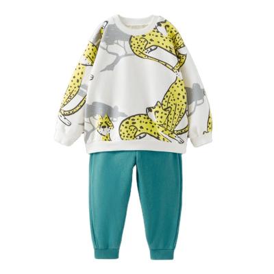 China Fashion\Comfortable\Durable Baby Boy Clothes Custom Exclusive Design Leopard Print Boys Tracksuit O Neck Long Sleeve Printed Sweatshirt Plush Green Pants Sets for sale