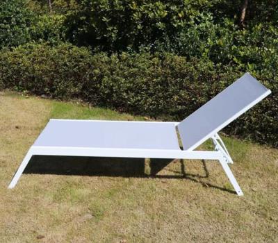 China Modern Outdoor Aluminum Folding Bed Furniture Patio Sling Sunlounger Chair With Wheels for sale