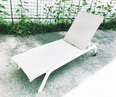 China Modern Luxury Furniture Garden Furniture Poolside Sofas Used Folding Bed Chair Outdoor Lounger for sale