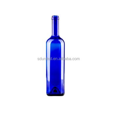 China Beverage Glass Wine Bottle For Bordeaux 750ml Cobalt Blue for sale