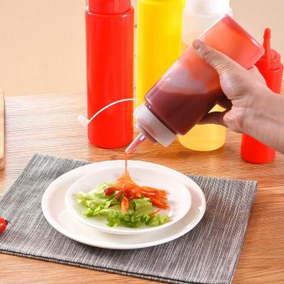 China Plastic Sauce Bottle PE Plastic Bottle Squeeze Ketchup Bottle Chili Sauce Jam Bottle for sale