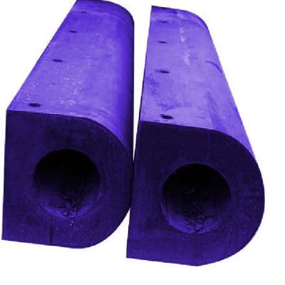 China Dock rubber fender High Impact Resistance Type D fenders voor vrachtterminals Te koop