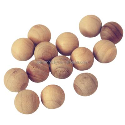 China Cedar Camphor Wood Ball Round Natural and Ambient Wood Beads for sale