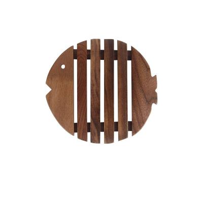 China Fish Viable Shape Wooden Table Mat Heat Insulation Kitchen Pad For Dish Pot Walnut Serving Tray for sale