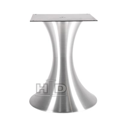 China Easy Installation Diameter 600mm Aluminum Table Base For Dining Table for sale