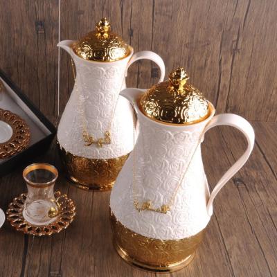 China Stocked Royal Black Gold Arabian Glass Liner Carefe Porcelain Cawa Cup 1L Tea Coffee Kettle Set Dallah Pot Arabic Coffee Vacuum Flasks for sale