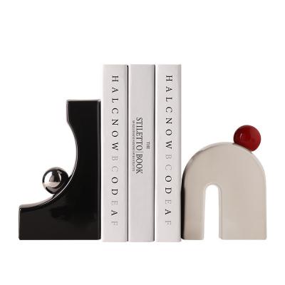 China Home Decoration Pieces Luxury Modern Art Antique Style Elegant Small Ceramic Bookends for sale