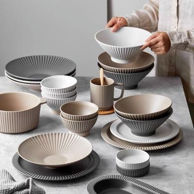 China Nordic Modern Design Ceramic Tableware Set for Customized Color and Occasion Presents for sale