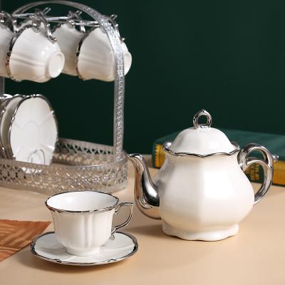 China Sustainable Vintage Tea Set with Luxury Porcelain Teapot Coffee Cups and Saucers for sale