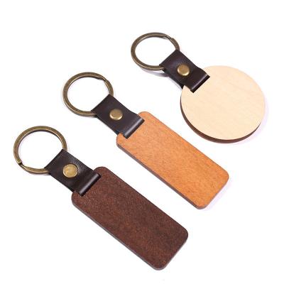 China Unique Bamboo Chain Hangings for Luxurious Wooden Keychain Christmas Decorations for sale