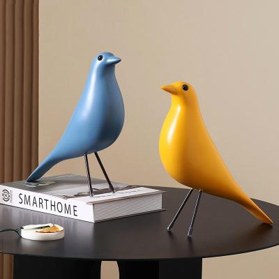 China Customized Color Resin Bird Ornament Art Deco Style Home Decor for Living Room Tables for sale