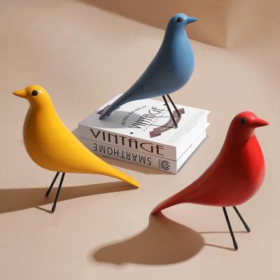 China Multicolor Resin Bird Ornaments Elegant Art Deco Style for Home and Living Room Decor for sale