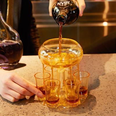 China Dispensador de vidro de 6 tiros e suporte para cocktails de uísque perfeitos. à venda