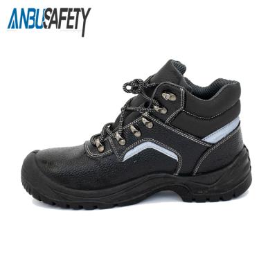 China Anti-Slip Construction Working Medium Cut Out Safety Boots For Men for sale