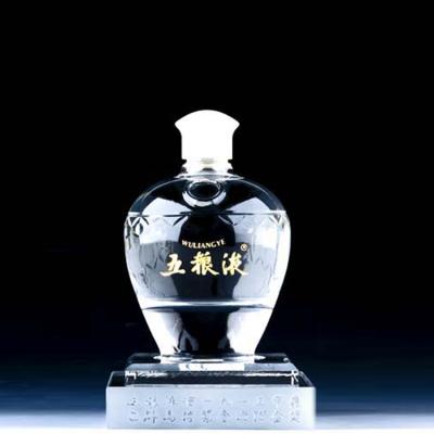 China Empty Glass Beverage Liquor Bottle Transparent Glassbottle 500ml Glass Bottle For Spirits Alcohol for sale