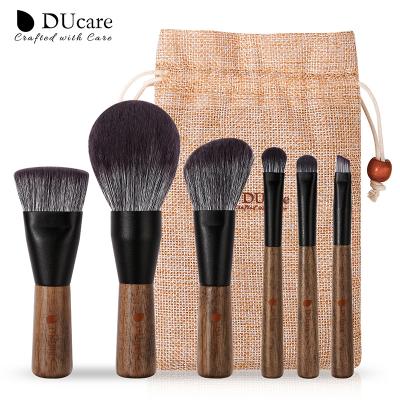 China Angular Blush DUcare Beauty BB0613 Original Design 6 Pieces Makeup Brush Set With Plastic Cover for sale