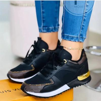 China Fashion Trend Hot Selling Womens Breathable Sport Designer Casual Shoes Walking Styles Women Running Lighting Sneakers Shoes For Women for sale