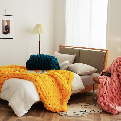 China New Creative Anti-Pull Sofa Blanket Cover Blanket Woven With Raw Polyester Yarns for sale