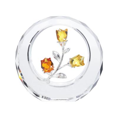 China Europe Crystal Rose Flower Paperweight Wedding Crystal Opens Valentine's Day Gift for sale