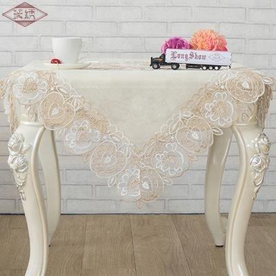 China LongShow New Disposable Cloth Polyester White Roving Yarn Tablecloth for sale