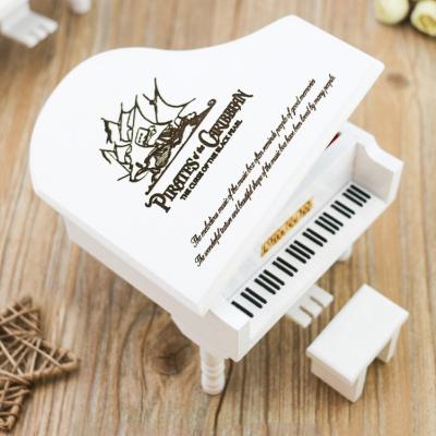 China Funny Gift Exquisite Wooden Roll Up Musical Instruments Piano Music Toy Box for sale