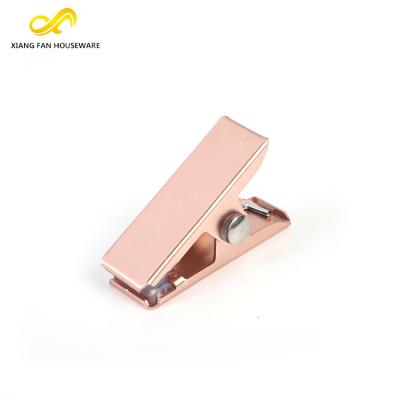 China Durable Chinese Manufacturer Pink Metal Aluminum Clothespin With Rubber Pad for sale