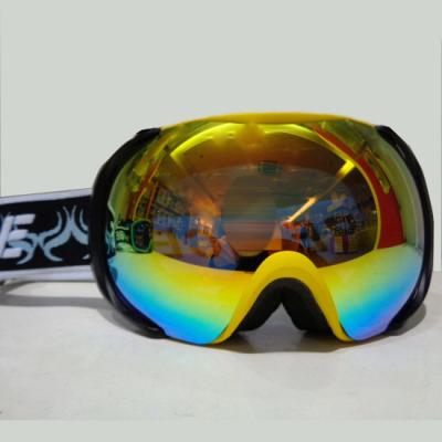 China Eco amistoso refresca gafas del embarque de la nieve del espejo con la hebilla ajustada de la nariz en venta