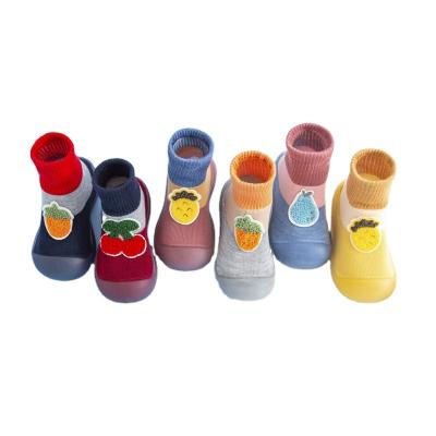 China Breathable Baby Rubber Sole Shoe Bumps Baby Socks and Shoes with Non Slip Rubber Sole for Toddler Infant Kids Walking First Shoes for sale