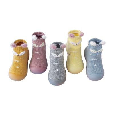 China Comfortable Breathable Indoor Kids Organic Socks With Rubber Soles Floor Infant Funny Baby Bumps Shoes for sale