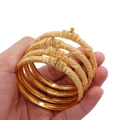 China BAYES CLASSIC New Luxury Gold Plated Bangles Jewelry Bangle Dubai Wedding Gifts Bangles For Women Jewelry for sale