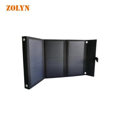 China Self-driving Travel 14W Folding Chargers Solar Panel Voltage Regulation Dual USB Portable Station Power Bank for sale