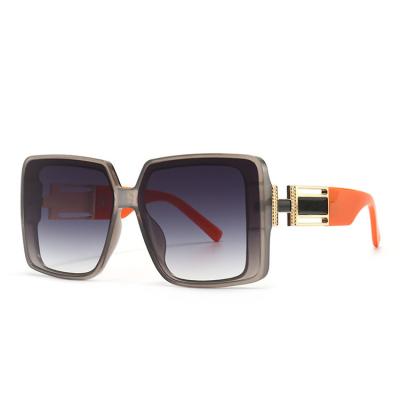 China Luxury Square Sunglasses Modern Oversized Trendy Street Glass High Quality Sun Glasses Designer Retro Fashion Sun Glasses for sale