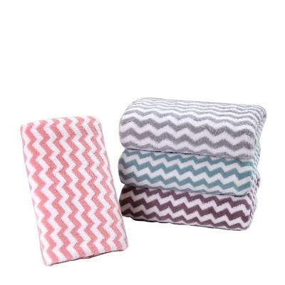 China Hypoallergenic Customized color microfiber knitted beach towel custom bath towels for sale