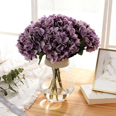 China Hot Sale Environment Friendly Silk Stem Artificial Hydrangea Flower For Wedding Decoration for sale