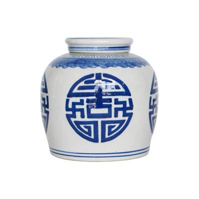 China Sustainable Home Decor Porcelain Blue And Chinese Traditional White Ceramic Tea Storage Jar for sale