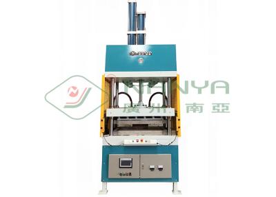 Chine Machine chaude humide moulée de presse de pulpe après machine de presse pour le plateau de parure à vendre