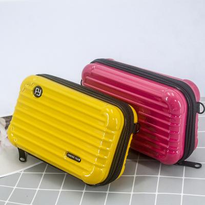 China Fashoion Best Selling Travel Beauty Case Mini Train Case Suitcase Box Hard Cosmetic Beauty Case for sale