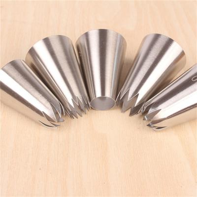 China Stocked Set of 5 Pieces of 304 Stainless Steel Spout Seamless Icing Decorating Cake Cookies Piping Tips for sale